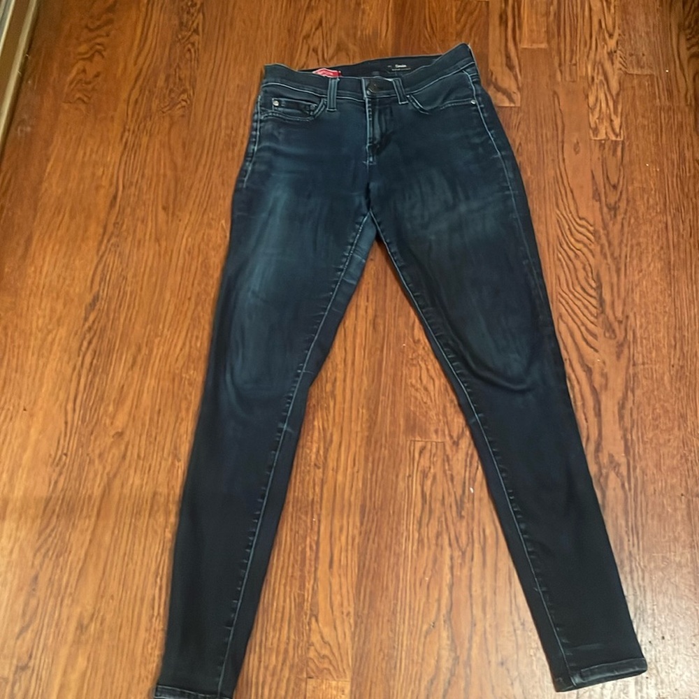 Dark wash skinny jeans